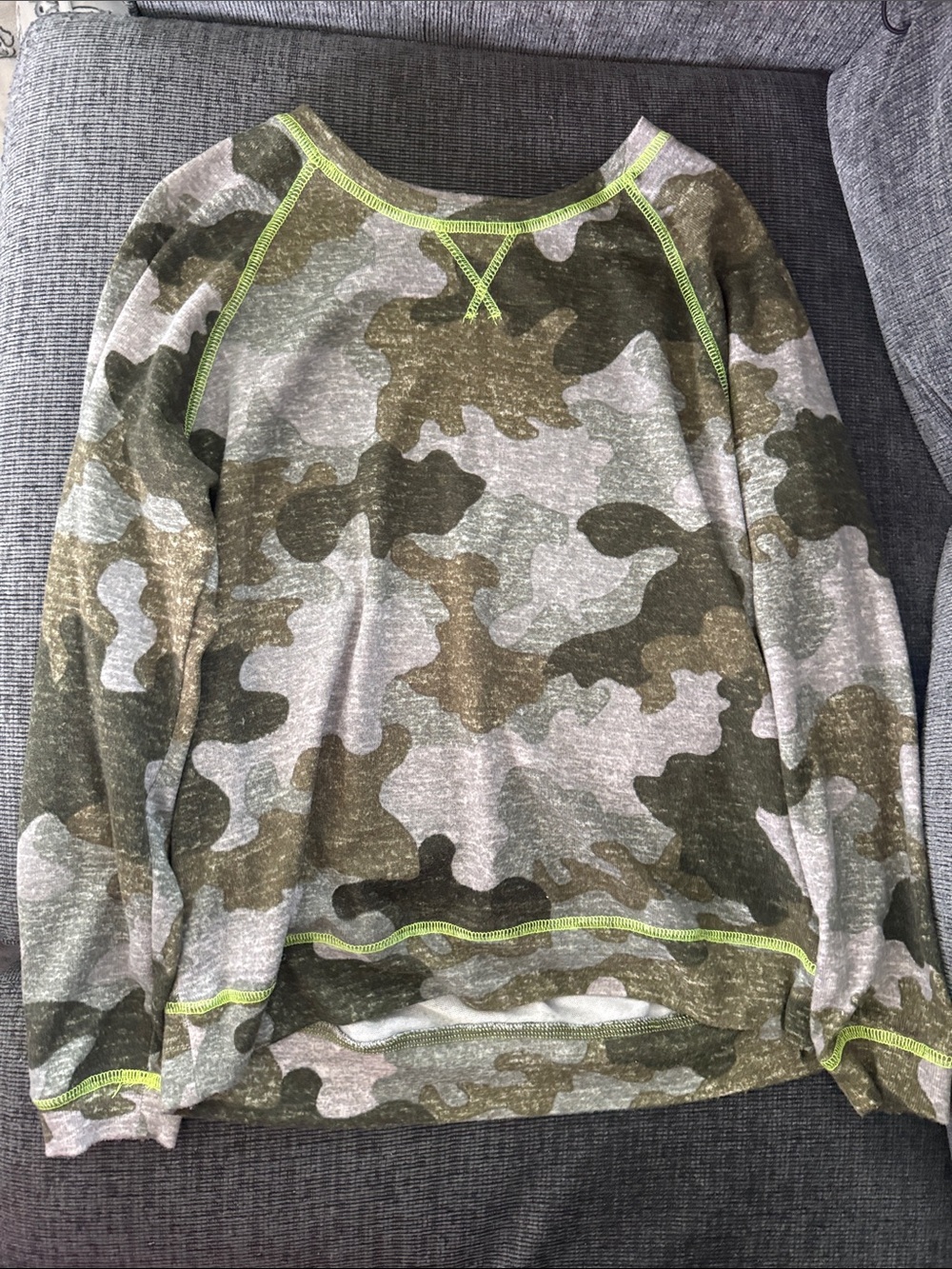 Joe Boxer Green Camo Long-Sleeve Hoodie with Neon Stitching